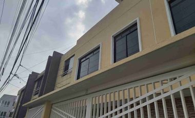 Alquilo Departamento de 2 Dormitorios Amoblado en Planta Baja con garage, en Kennedy Norte, cerca Hotel Hilton Colon