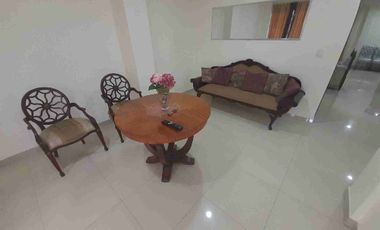 Alquilo Departamento de 2 Dormitorios Amoblado en Planta Baja con garage, en Kennedy Norte, cerca Hotel Hilton Colon