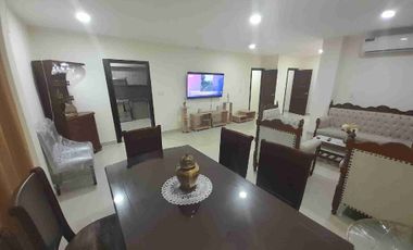 Alquilo Departamento de 2 Dormitorios Amoblado en Planta Baja con garage, en Kennedy Norte, cerca Hotel Hilton Colon