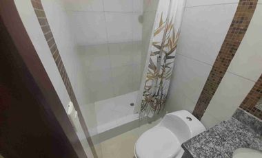 Alquilo Departamento de 2 Dormitorios Amoblado en Planta Baja con garage, en Kennedy Norte, cerca Hotel Hilton Colon