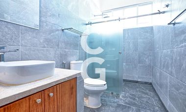 Casa en Venta en Cancun en Residencial Lagos del Sol con Alberca y Terraza Abierta