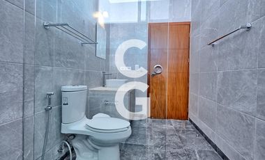 Casa en Venta en Cancun en Residencial Lagos del Sol con Alberca y Terraza Abierta