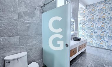 Casa en Venta en Cancun en Residencial Lagos del Sol con Alberca y Terraza Abierta