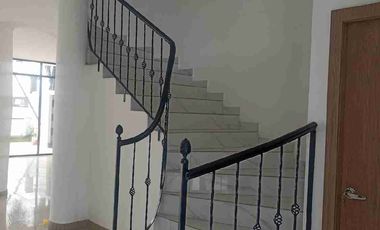 Casa vendo en la Via Samborndòn