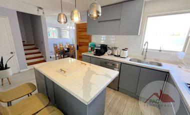 Venta casa 5 dormitorios en microbarrio cerrado, Valle Lo Campino