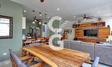 Casa en Venta en Cancún en Residencial Aqua by Cumbres con Alberca