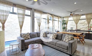 Casa en Venta en Cancún en Residencial Aqua by Cumbres con Alberca