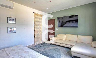 Casa en Venta en Cancún en Residencial Aqua by Cumbres con Alberca