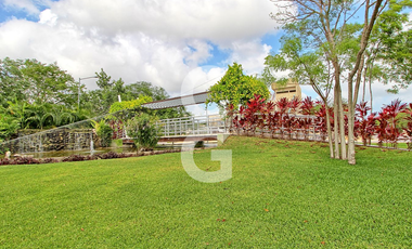 Casa en Venta en Cancún en Residencial Aqua by Cumbres con Alberca