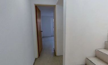 CASA EN VENTA, EN ZONA HABITACIONAL, EXCELENTE UBICACIÓN