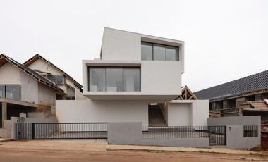 Moderna y Exclusiva propiedad en el Venado 4 dormitorios.