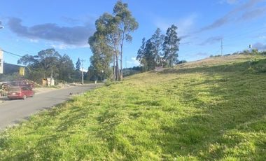 Terreno comercial en arriendo 5.846m2 en la vía Monay frente al TUTI Baguanchi