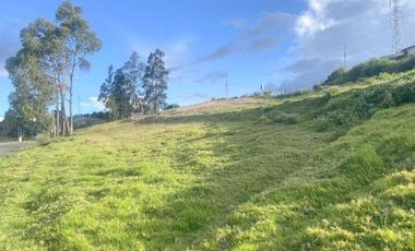 Terreno comercial en arriendo 5.846m2 en la vía Monay frente al TUTI Baguanchi