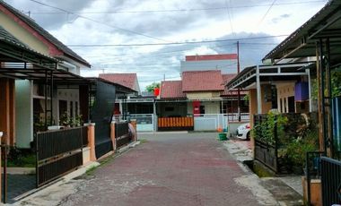 RUMAH BAGUS DI GENTAN BAKI SUKOHARJO