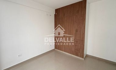 Casa de 3 Pisos en Venta – Excelente Distribución y Terraza Amplia