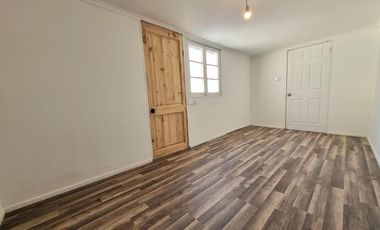 Amplia casa remodelada, 3 dormitorios 1 baño, 160 mts2