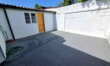 Amplia casa remodelada, 3 dormitorios 1 baño, 160 mts2