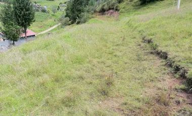 Terreno en venta 4.250m2 entre Zhucay y Tarqui, sur de Cuenca Ec.