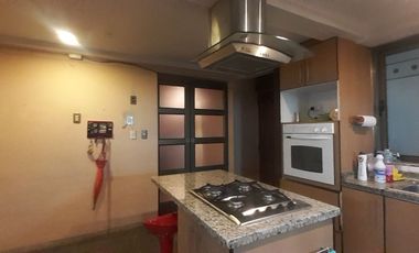 AMPLIA CASA 4 DORMITORIOS 3 BAÑOS MAS SERVICIO