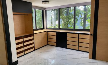 Exclusiva Casa De 3 Niveles Con Elegancia Y Seguridad En Lomas De La Reforma! (41948871)