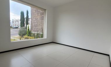 Casa en Condominio 3 Recámaras: La Floresta. Bosques del Lago