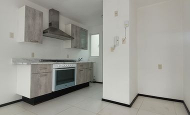 Casa en Condominio 3 Recámaras: La Floresta. Bosques del Lago