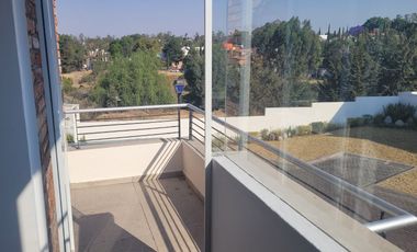 Casa en Condominio 3 Recámaras: La Floresta. Bosques del Lago