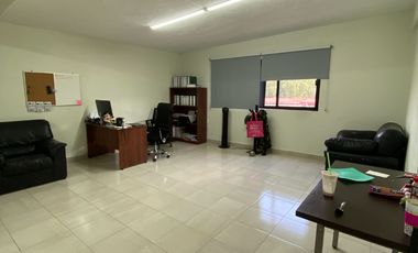 Renta bodega Tecamac, centro. Excelente estado, área y ubicación