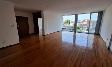 3 Recamaras + Estudio + Cuart/serv + Balcón