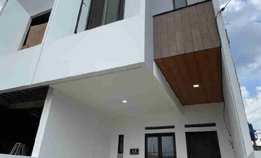 RUMAH 2 LANTAI READY STOK 600JT  TRMURAH DI DEPOK DKT STASIUN & TOL