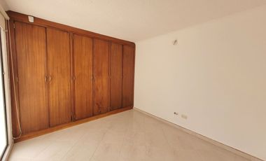 SE ARRIENDA CASA EN BOSQUES DE SANTA HELENA, SECTOR AV SUR.