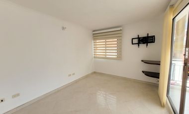 SE ARRIENDA CASA EN BOSQUES DE SANTA HELENA, SECTOR AV SUR.
