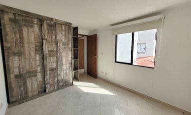 SE ARRIENDA CASA EN BOSQUES DE SANTA HELENA, SECTOR AV SUR.
