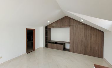 SE ARRIENDA CASA EN BOSQUES DE SANTA HELENA, SECTOR AV SUR.