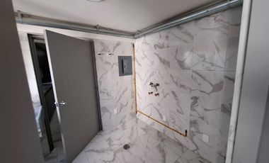 3 Rec. + Cuart. Servicio. 220 m. Habitables 2 Balcones.