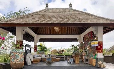 Luxury villa full view jungle sungai ubud bali