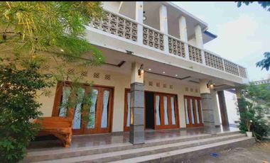 RUMAH MEWAH DEKAT BANDARA SOLO