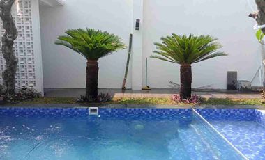 RUMAH MEWAH DEKAT BANDARA SOLO