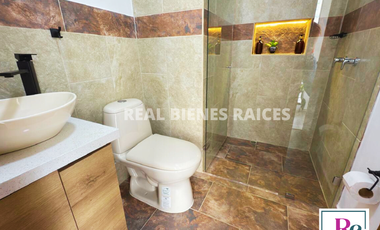 Hermosa casa en venta en unidad abierta.