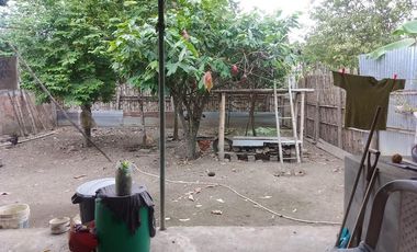 SE VENDE CASA DE UNA PLANTA EN CHONE