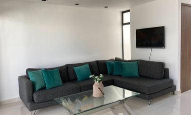 En RENTA casa AMUEBLADA en Valle de Juriquilla condominio Pontevedra 2