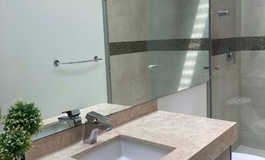 En RENTA casa AMUEBLADA en Valle de Juriquilla condominio Pontevedra 2