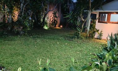 FOR RENT HUNIAN BIG GARDEN 3BR LOKASI SUPER STARTEGIS DI RENON