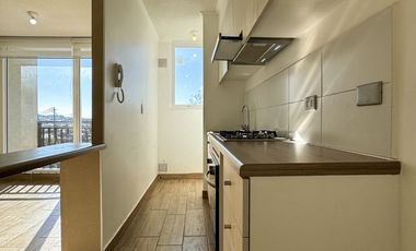 Arriendo departamento 3 dormitorios, principal en suite, 2 baños, balcón y estacionamiento en Condominio Pucalán, Valle Volcanes