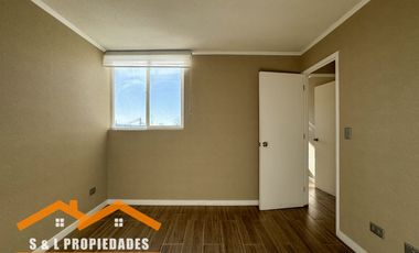 Arriendo departamento 3 dormitorios, principal en suite, 2 baños, balcón y estacionamiento en Condominio Pucalán, Valle Volcanes