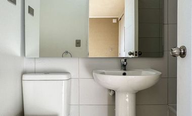Arriendo departamento 3 dormitorios, principal en suite, 2 baños, balcón y estacionamiento en Condominio Pucalán, Valle Volcanes