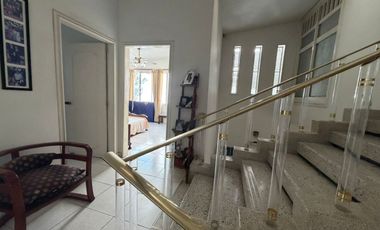 CASA DE 2 PISOS EN ARRIENDO, CABECERA