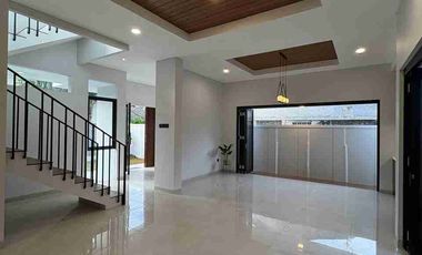 Dijual Rumah Bagus Siap Huni di Kencana Loka BSD City