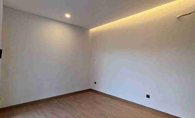 Dijual Rumah Bagus Siap Huni di Kencana Loka BSD City