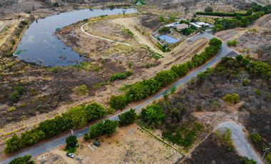 Terrenos de 1150 m² en venta en Vía a la Costa